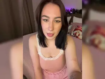 CurvyWoman-  live sex cam