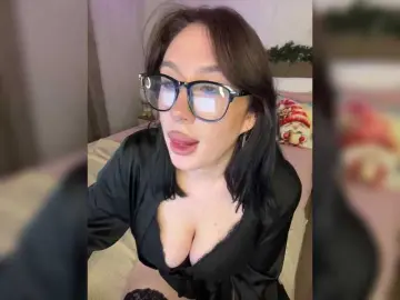 CurvyWoman-  live sex cam