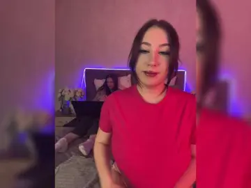 CurvyWoman-  live sex cam