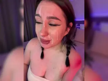 CurvyWoman-  live sex cam