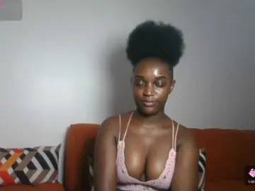 Petiteasshley  live sex cam