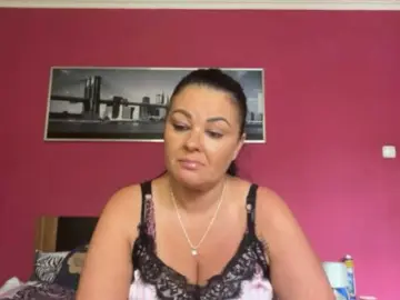 SecretLia  live sex cam