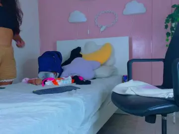 SeleneGibson  live sex cam