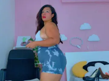 SeleneGibson  live sex cam