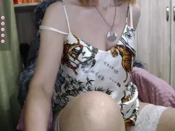 VILENIKA  live sex cam