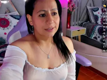 Adri-rivera  live sex cam