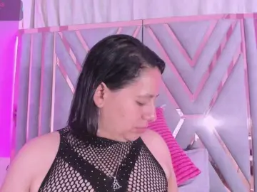 Adri-rivera  live sex cam