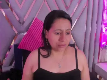 Adri-rivera  live sex cam