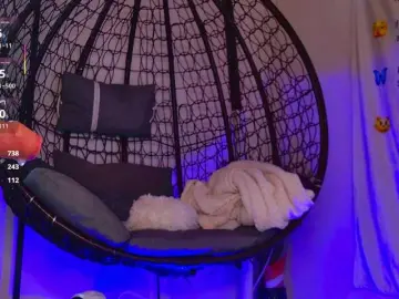 AriaVoss  live sex cam