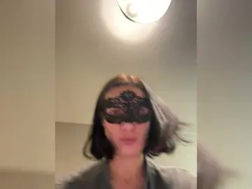 Doriiii29  live sex cam