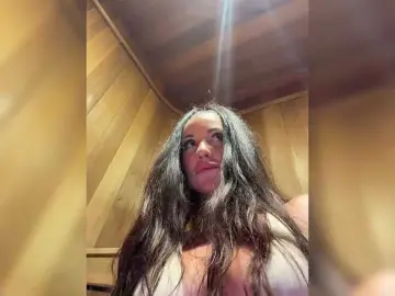 Vishenka7777  live sex cam