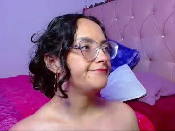 Ela-peach  live sex cam