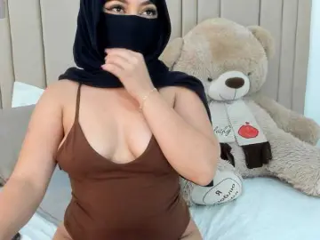 Izadii  live sex cam
