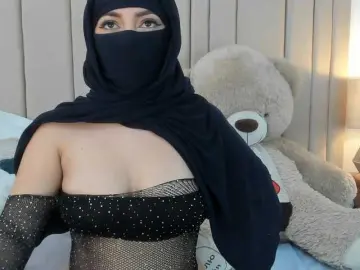 Izadii  live sex cam