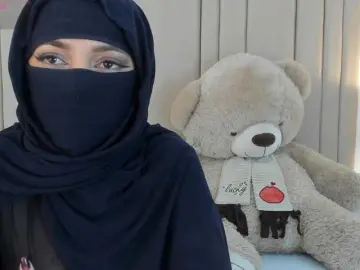 Izadii  live sex cam