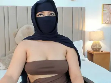 Izadii  live sex cam