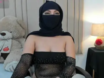Izadii  live sex cam