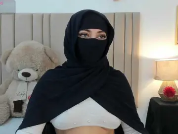Izadii  live sex cam