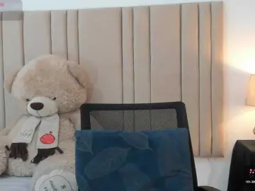 Izadii  live sex cam