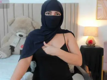 Izadii  live sex cam