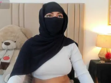 Izadii  live sex cam