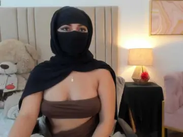 Izadii  live sex cam