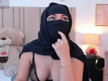 Izadii  live sex cam