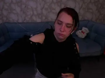 LiviaShy  live sex cam