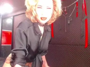 Maaarrrgggooo  live sex cam