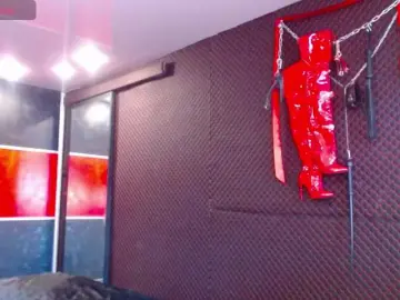 Maaarrrgggooo  live sex cam