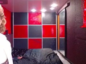 Maaarrrgggooo  live sex cam