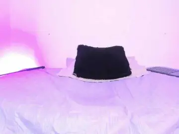Miia-Blace  live sex cam