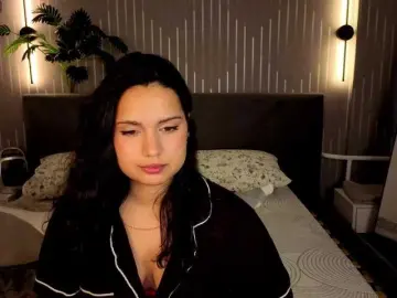 Vivien-Ross  live sex cam