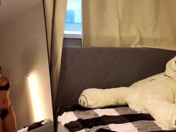 Vivien-Ross  live sex cam
