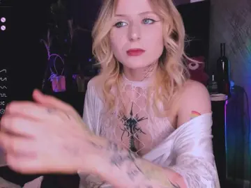 Goth-bimbo  live sex cam