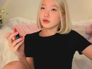 Milli-sunrise  live sex cam