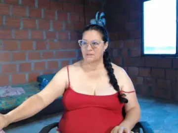 Rouseehotglad  live sex cam