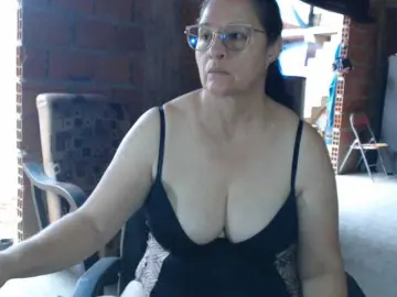 Rouseehotglad  live sex cam
