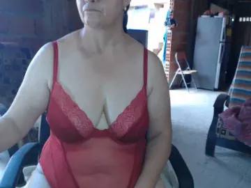 Rouseehotglad  live sex cam