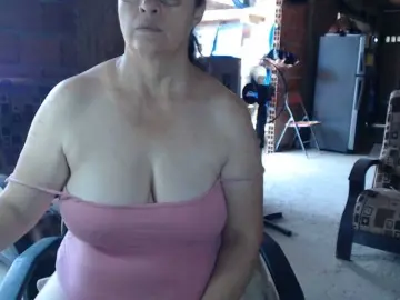 Rouseehotglad  live sex cam