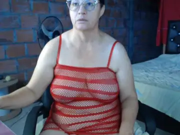 Rouseehotglad  live sex cam