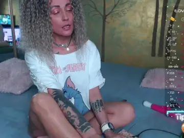 Dobbi-DoDo  live sex cam