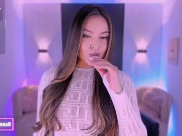 IvyJones1  live sex cam