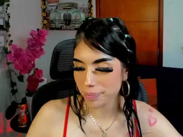 Lucy-clinton  live sex cam