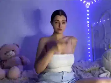 MoiraSesay  live sex cam