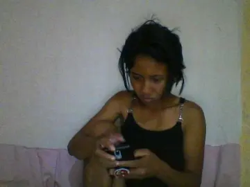 YoungNatie  live sex cam