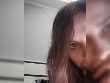 Lerraaaa  live sex cam