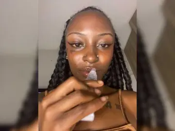 Badgalnish-1  live sex cam