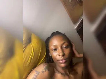 Badgalnish-1  live sex cam