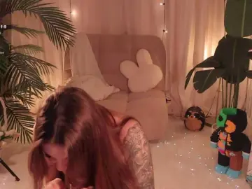 Bannanaa  live sex cam